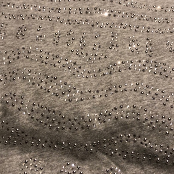 PINK vs crew neck. Xs. Bling all over 💕 - Picture 3 of 6